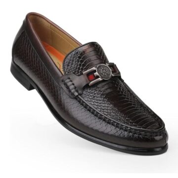 Men’s Brown Crocodile Pattern Leather Loafers – Slip-On Dress Shoes with Metal Accent