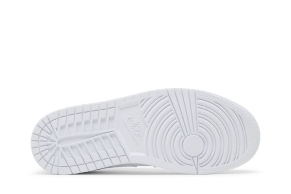 Air Jordan 1 Low 'Triple White' 2022 553558-136 - Image 4