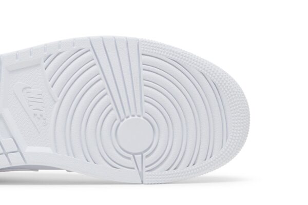 Air Jordan 1 Low 'Triple White' 2022 553558-136 - Image 5
