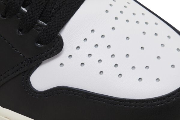 Air Jordan 1 Retro High OG 'Black Toe Reimagined' DZ5485-106 - Image 10