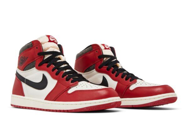 Air Jordan 1 Retro High OG 'Chicago Lost & Found' DZ5485-612 - Image 8