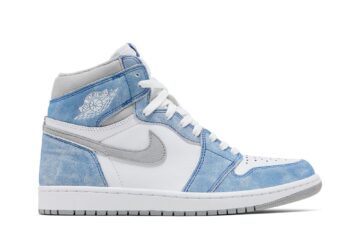 Air Jordan 1 Retro High OG 'Hyper Royal' 555088-402