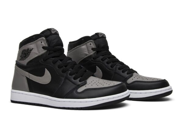 Air Jordan 1 Retro High OG 'Shadow' 2018 555088-013 - Image 8