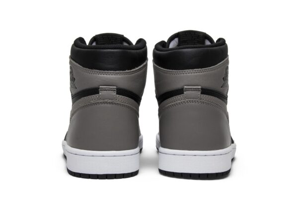 Air Jordan 1 Retro High OG 'Shadow' 2018 555088-013 - Image 6