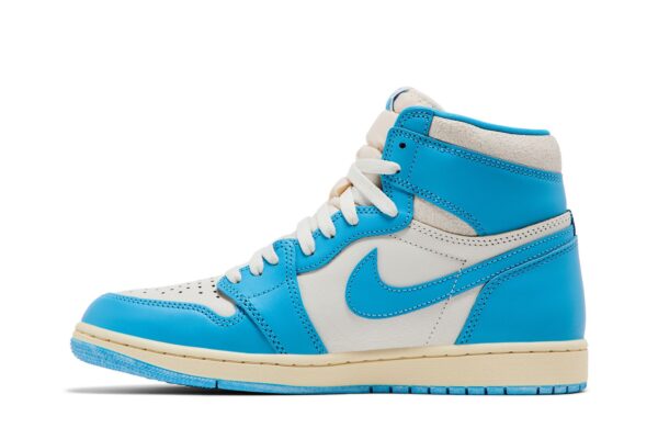 Air Jordan 1 Retro High OG 'UNC Reimagined' DZ5485-402 - Image 3