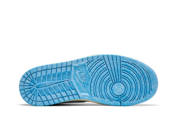 Air Jordan 1 Retro High OG 'UNC Reimagined' DZ5485-402 - Image 4
