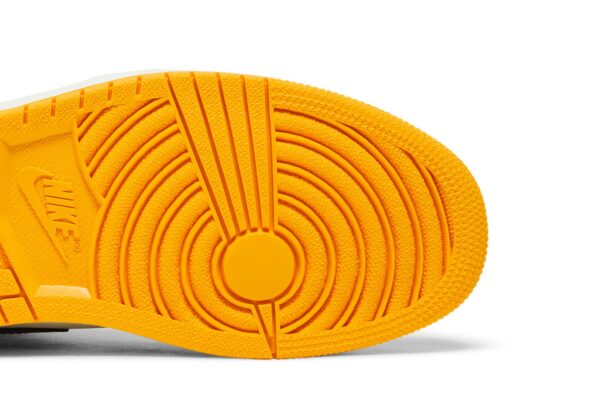 Air Jordan 1 Retro High OG 'Yellow Toe' 555088-711 - Image 5
