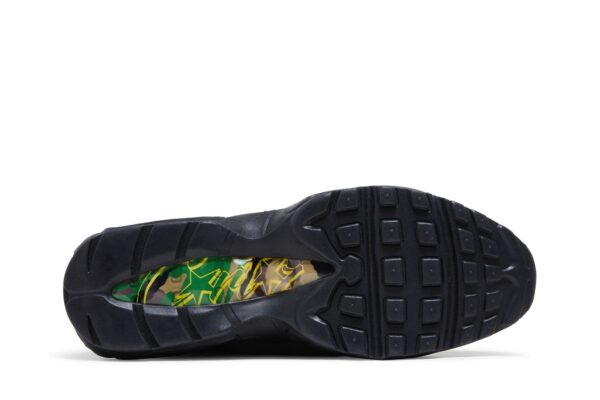 Corteiz  x Nike Air Max 95 SP 'Rules the World - Sequoia' FB2709-300 - Image 4