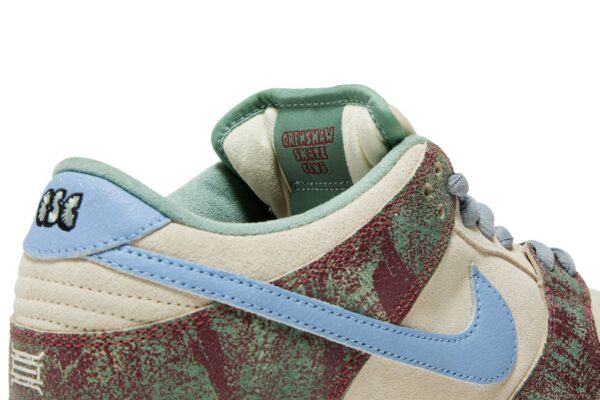 Crenshaw Skate Club  x Nike Dunk Low SB FN4193-100 - Image 9