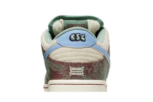 Crenshaw Skate Club  x Nike Dunk Low SB FN4193-100 - Image 7