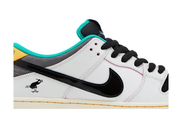 CSEF  x Nike Dunk Low SB 'White Clear Emerald' HJ4132-100 - Image 2