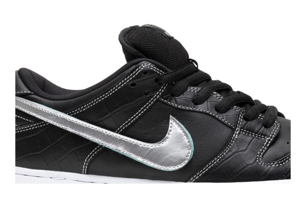 Diamond Supply Co.  x Nike Dunk Low Pro SB 'Black Diamond' BV1310-001 - Image 2
