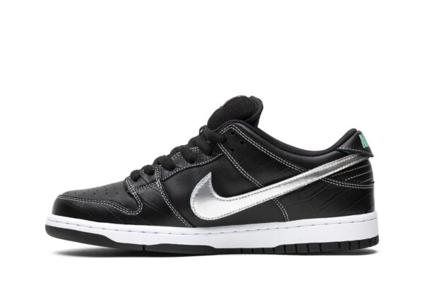 Diamond Supply Co.  x Nike Dunk Low Pro SB 'Black Diamond' BV1310-001 - Image 3