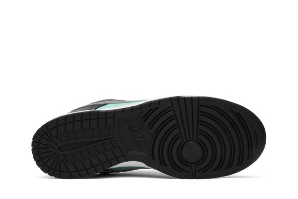 Diamond Supply Co.  x Nike Dunk Low Pro SB 'Tiffany' 304292-402 - Image 4