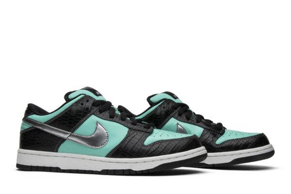 Diamond Supply Co.  x Nike Dunk Low Pro SB 'Tiffany' 304292-402 - Image 8