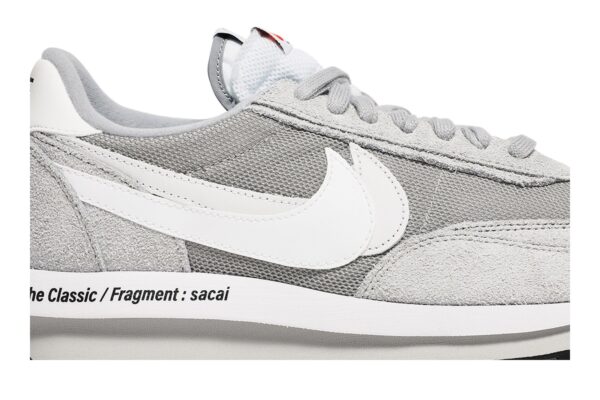 Fragment Design  x Nike sacai  x Nike LDV Waffle 'Light Smoke Grey' DH2684-001 - Image 2