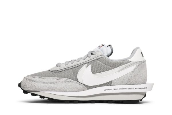 Fragment Design  x Nike sacai  x Nike LDV Waffle 'Light Smoke Grey' DH2684-001 - Image 3