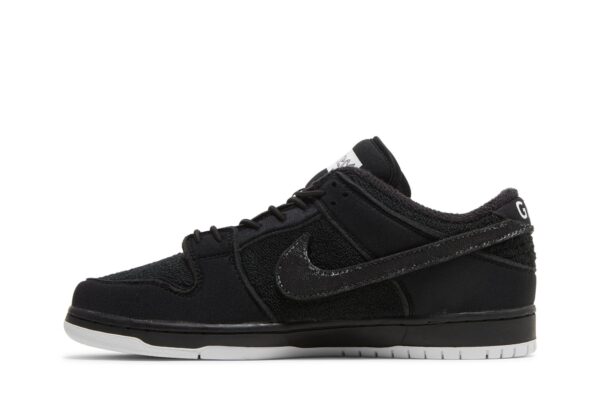 Gnarhunters  x Nike Dunk Low SB 'Black' DH7756-010 - Image 3