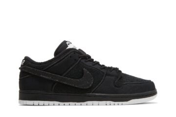 Gnarhunters  x Nike Dunk Low SB 'Black' DH7756-010