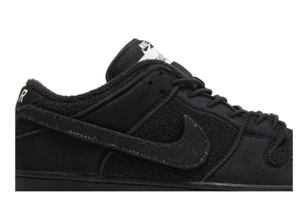 Gnarhunters  x Nike Dunk Low SB 'Black' DH7756-010 - Image 2