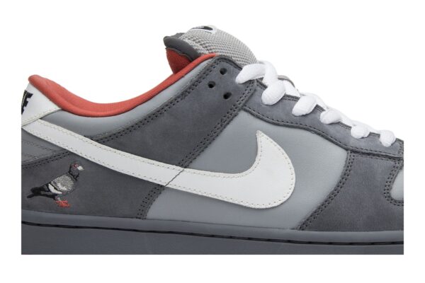 Jeff Staple  x Nike Dunk Low Pro SB 'Pigeon' 304292-011 - Image 2