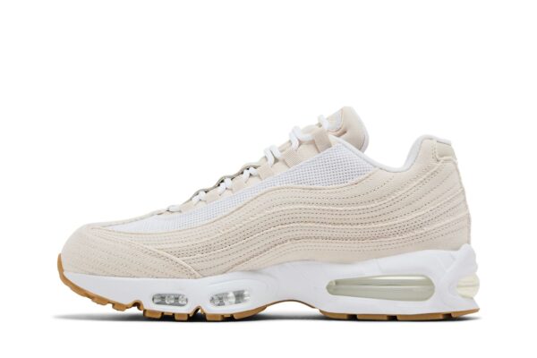 Levi's  x Nike Air Max 95 OG 'Light Orewood Brown' HM4743-100 - Image 3