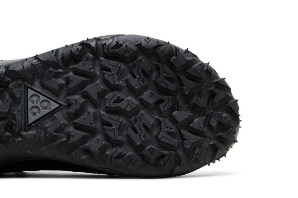 Nike ACG Mountain Fly 2 Low GORE-TEX 'Dark Smoke Grey' HF6245-001 - Image 5