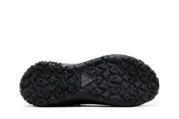Nike ACG Mountain Fly 2 Low GORE-TEX 'Dark Smoke Grey' HF6245-001 - Image 4