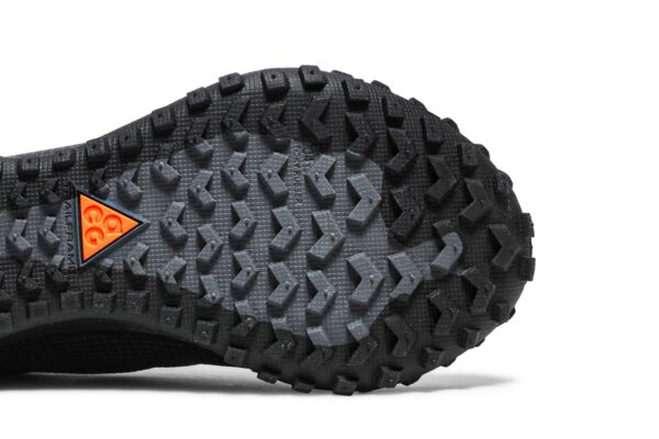 Nike  ACG Mountain Fly Gore-Tex 'Dark Grey'  CT2904-002 - Image 5