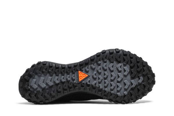 Nike  ACG Mountain Fly Gore-Tex 'Dark Grey'  CT2904-002 - Image 4