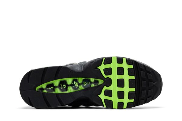 Nike Air Max 95 OG 'Neon' 2025  HM4740-001 - Image 4