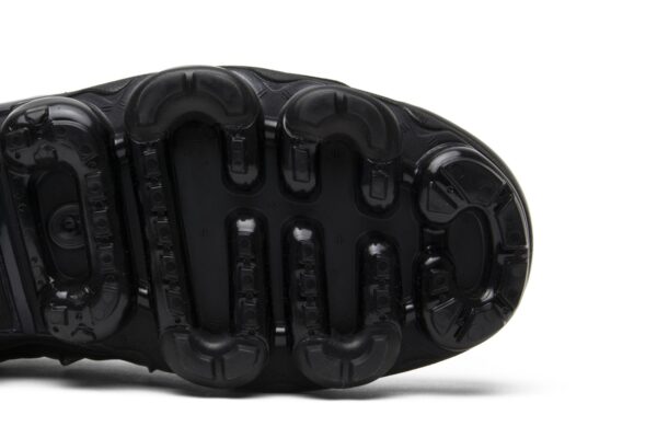 Nike  Air VaporMax Plus 'Triple Black'  924453-004 - Image 5