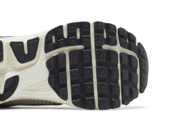 Nike Air Zoom Vomero 5 'Chrome' HJ3758-001 - Image 5
