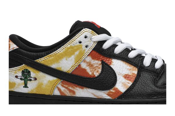 Nike Dunk SB Low 'Tie-Dye Raygun - Black' BQ6832-001 - Image 2