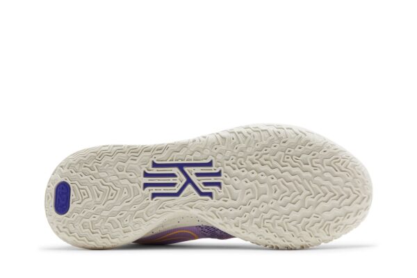 Nike Kyrie 7 'Daughters' CQ9326-501 - Image 4