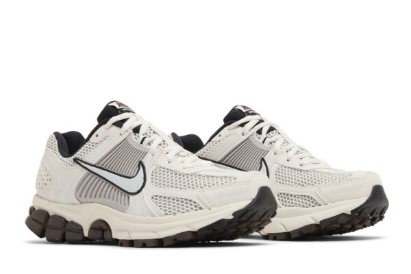 Nike Wmns Air Zoom Vomero 5 'Phantom' FJ2028-001 - Image 8