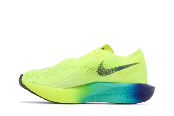 Nike ZoomX VaporFly Next% 3 'Fast Pack' DV4129-700 - Image 3