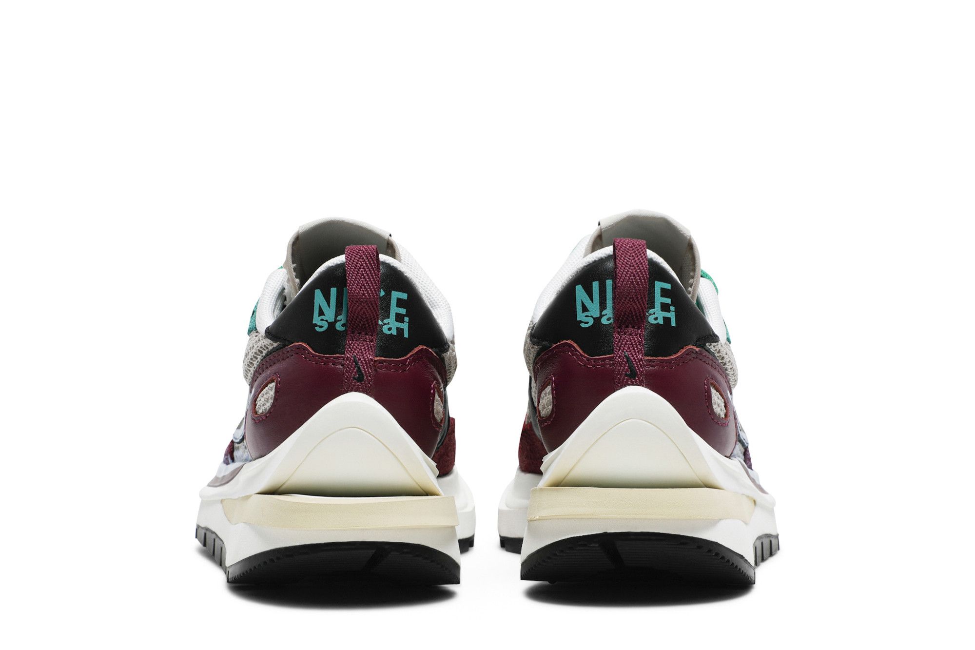 sacai x Nike VaporWaffle SP 'Villain Red' DD3035-200 6 sacai  x Nike VaporWaffle SP 'Villain Red' DD3035-200 - Image 6