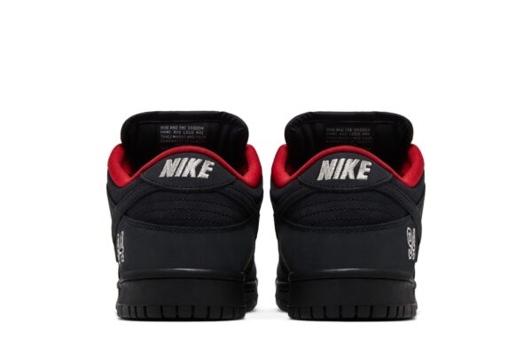 Supreme  x Nike Dunk Low SB 'Black' HQ8487-001 - Image 6