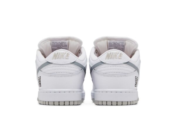 Supreme  x Nike Dunk Low SB 'White Metallic Silver' HQ8487-100 - Image 6