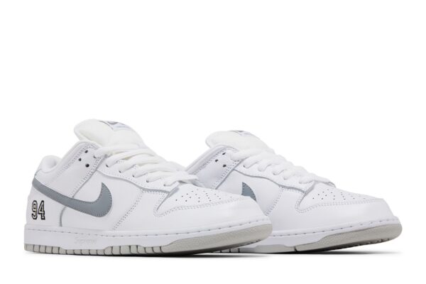 Supreme  x Nike Dunk Low SB 'White Metallic Silver' HQ8487-100 - Image 8