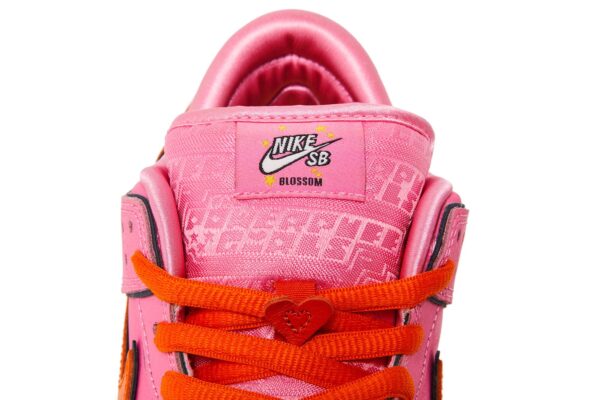 The Powerpuff Girls  x Nike Dunk Low Pro SB QS 'Blossom' FD2631-600 - Image 9