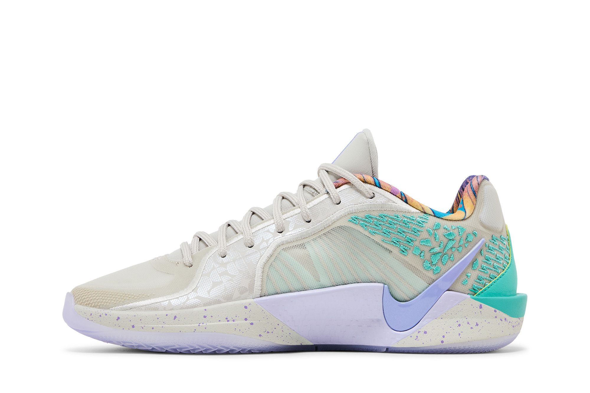 Titan x Wmns Nike Sabrina 2 'Make Space' IH8554-001 3 Titan x Wmns Nike Sabrina 2 'Make Space' IH8554-001 - Image 3