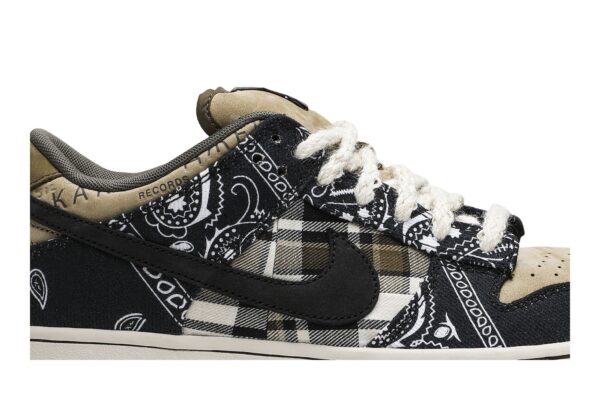 Travis Scott  x Nike Dunk Low Premium QS SB 'Cactus Jack' CT5053-001 - Image 2