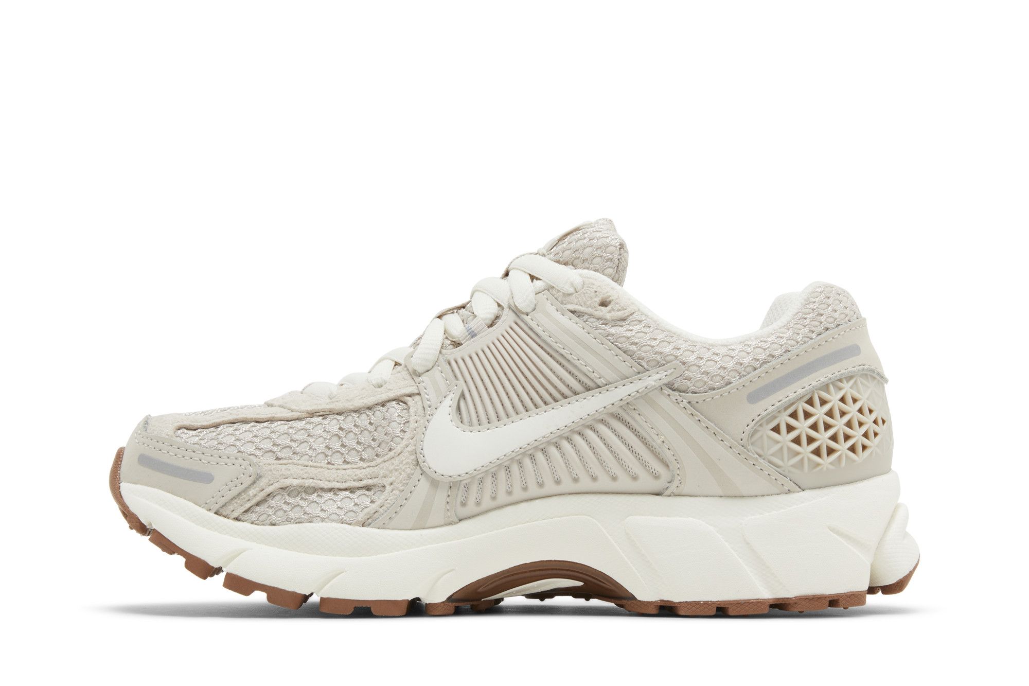 Wmns Nike Air Zoom Vomero 5 'Light Orewood Brown' FZ3780-101 3 Wmns Nike Air Zoom Vomero 5 'Light Orewood Brown' FZ3780-101 - Image 3