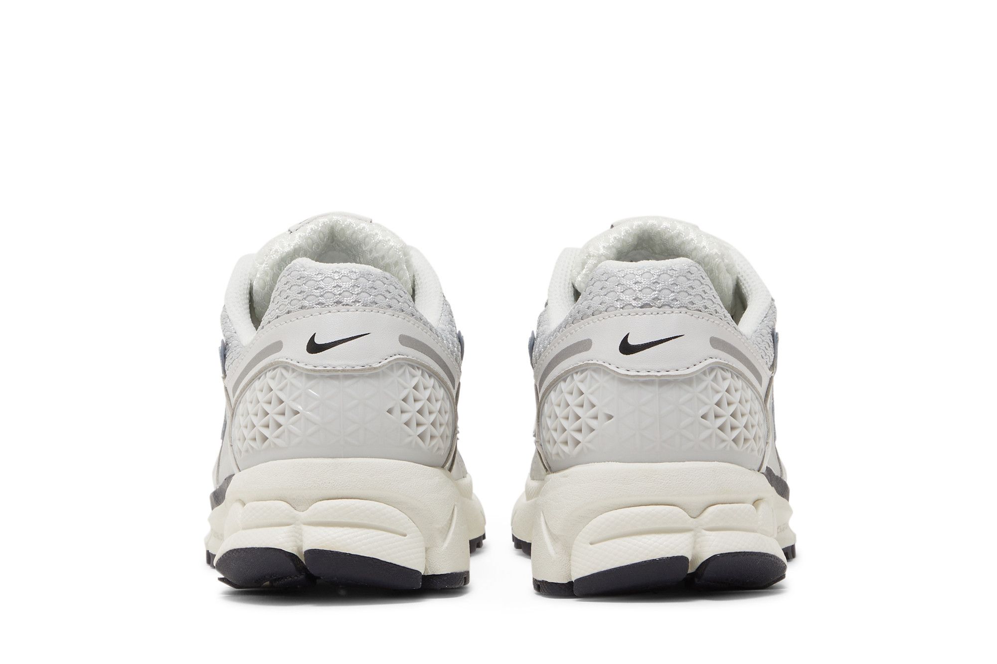 Wmns Nike Air Zoom Vomero 5 'Photon Dust Metallic Silver' FD0884-025 6 Wmns Nike Air Zoom Vomero 5 'Photon Dust Metallic Silver'  FD0884-025 - Image 6